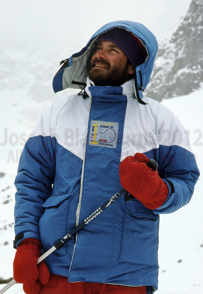 Kangshung jacket outlet